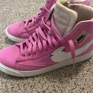Nike Blazer Pyschic Pink
